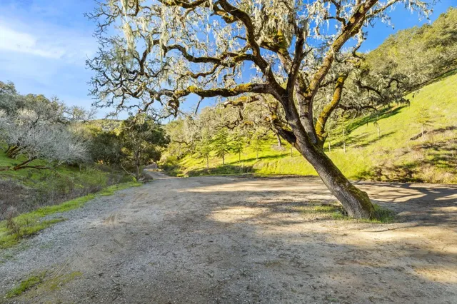 $1,475,000 | 5 El Vanada Road, Redwood City, CA 94062