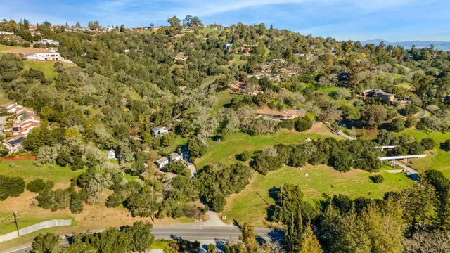 $1,475,000 | 5 El Vanada Road, Redwood City, CA 94062