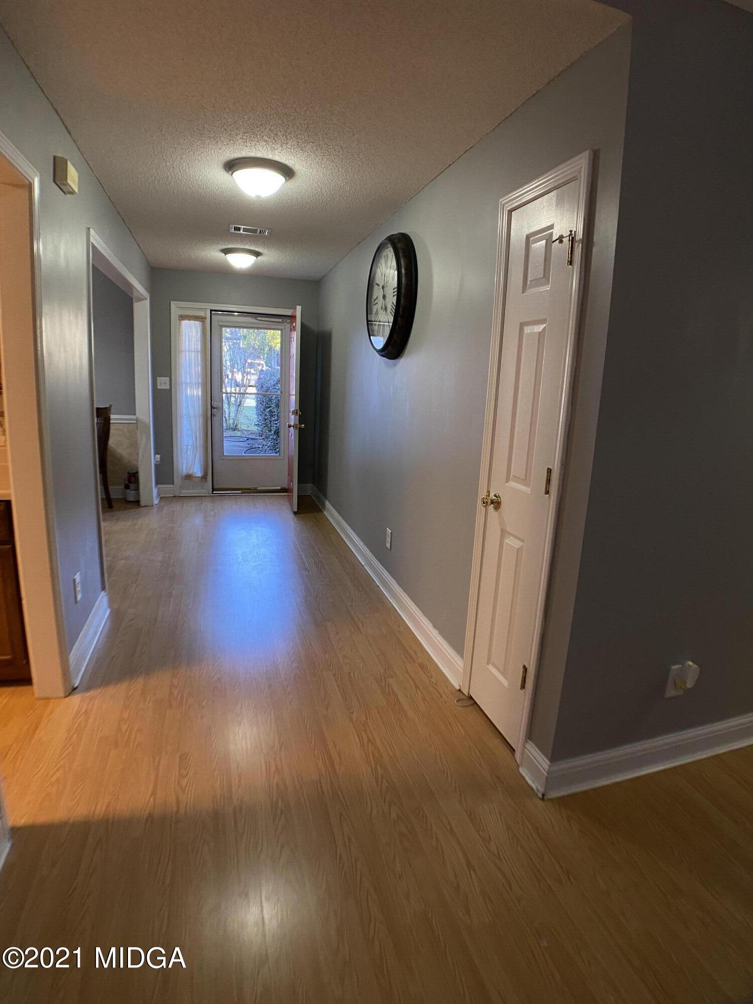 470 Simsbury Ridge Macon, GA 31220 - Photo 2 of 11 1C63403D-3D7C-43D3-95A7-111CA16AB93F