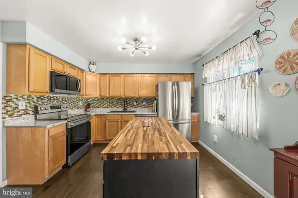 $549,900 | 7710 Suitt Drive, Pasadena, MD 21122