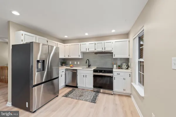 $3,500 | 939 Kinhart Court, Severna Park, MD 21146