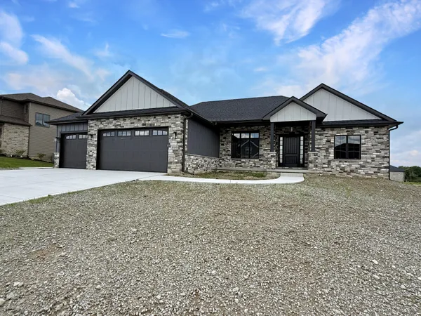 $825,000 | 10148 Springlake Road, St. John, IN 46373