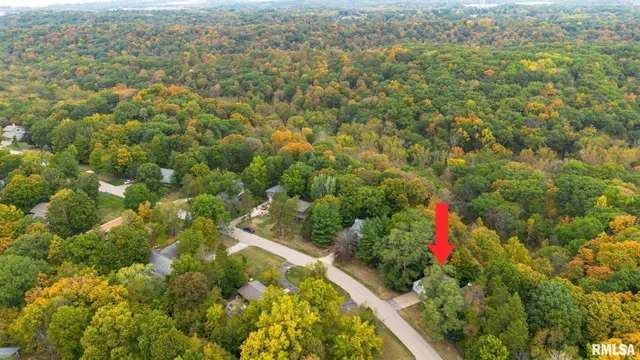 $402,000 | 103 Windridge Drive, Washington, IL 61571