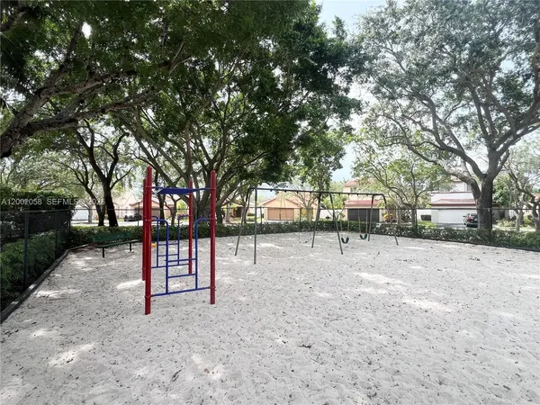 $3,400 | 1524 Coronado Road, Fort Lauderdale, FL 33327