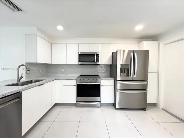 $3,400 | 1524 Coronado Road, Fort Lauderdale, FL 33327