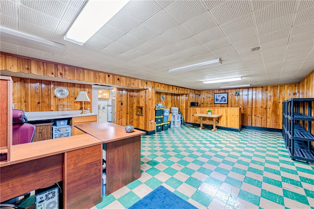 9746 McClellan Street North Huntingdon, PA 15642 - Photo 21 of 30 a living room with furniture and a table