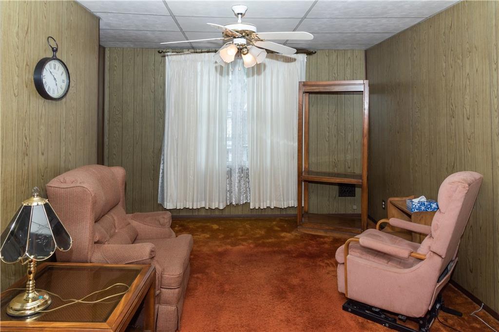 911 Highview Street Pittsburgh, PA 15206 - Photo 11 of 17 Second Floor Living Room (could be converted into a bedroom)