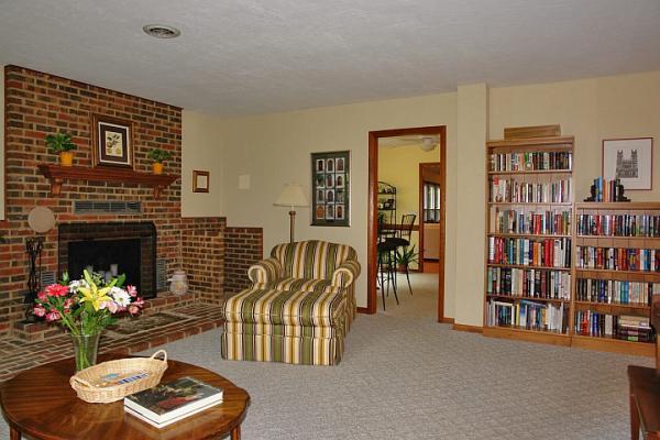 215 W Road Blue Ridge, VA 24064 - Photo 6 of 47 a living room with furniture and a potted plant