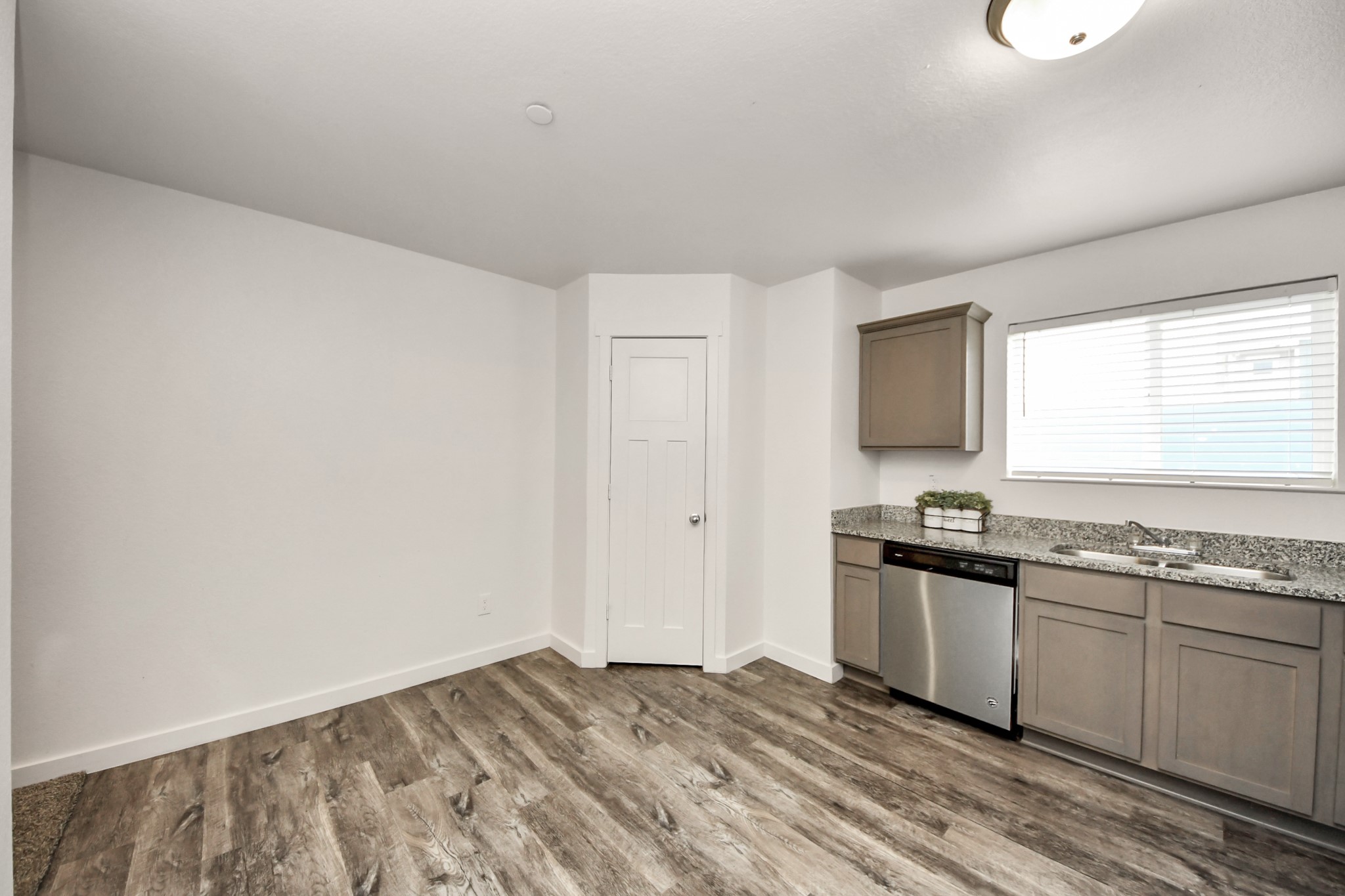 21155 Gosling Road, Unit 40 Spring, TX 77388 - Photo 12 of 37 Gallery Image 12
