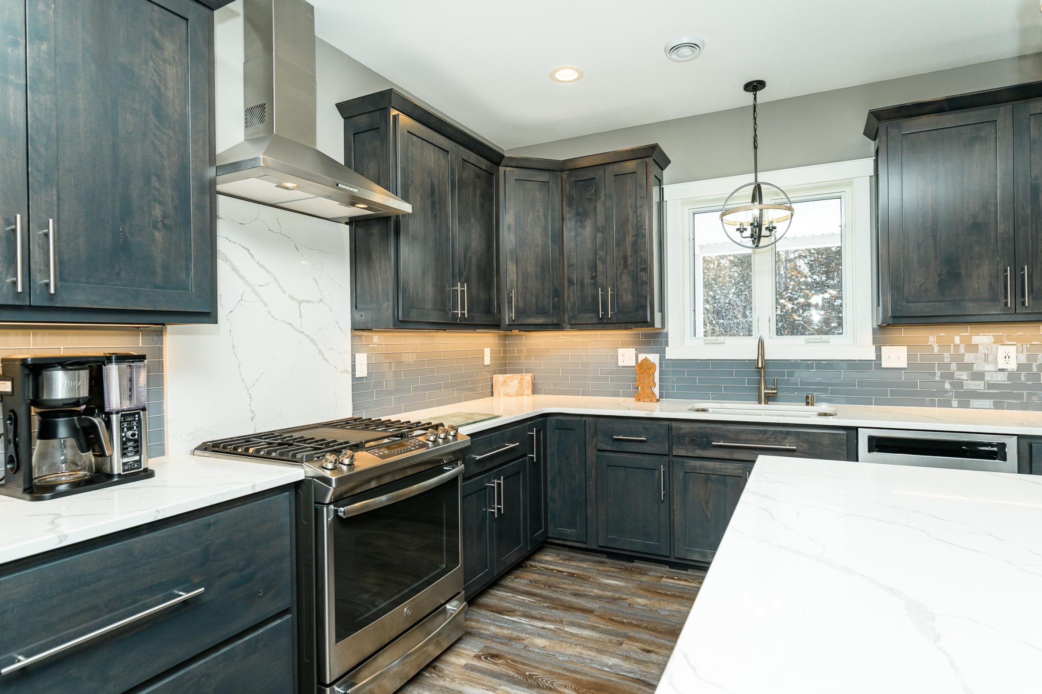 522 8th Street Southwest Pine Island, MN 55963 - Photo 11 of 40