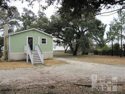1547 Kings Landing Road Hampstead, NC 28443 - Photo 1 of 14 Primary Photo