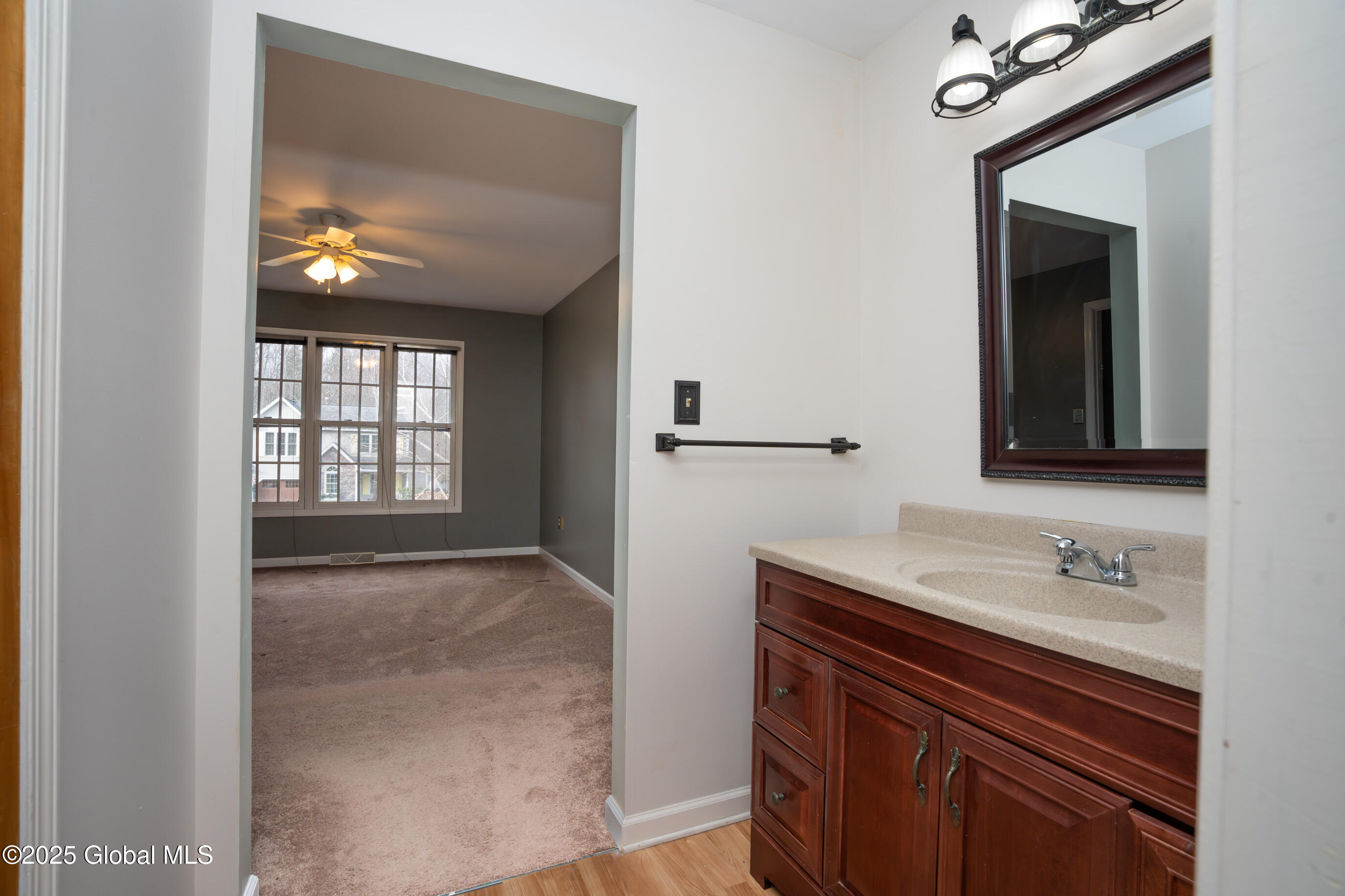 15 Dunwoodie Road Bethlehem, NY 12077 - Photo 18 of 30 045-15-Dunwoodie-Rd