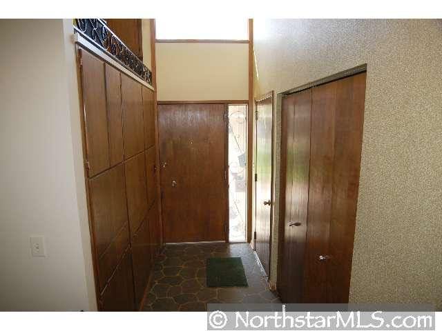 2163 Upper Afton Road St. Paul, MN 55119 - Photo 3 of 10 Gallery Image 3