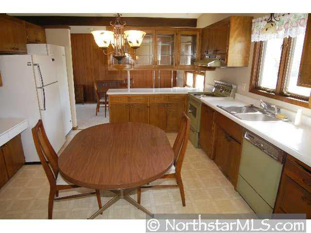 2163 Upper Afton Road St. Paul, MN 55119 - Photo 6 of 10 Gallery Image 6
