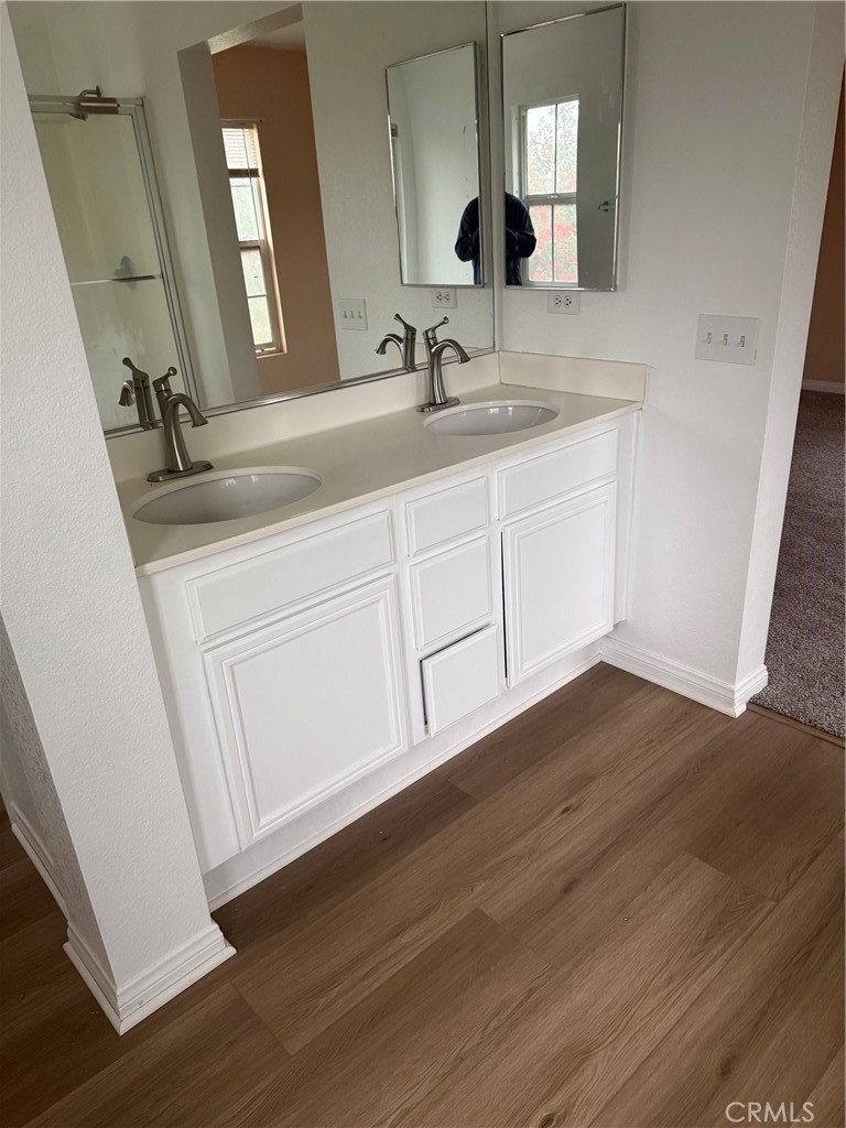 4420 Kristen Court Riverside, CA 92501 - Photo 25 of 39 DUAL SINKS WITH NEW FAUCETS