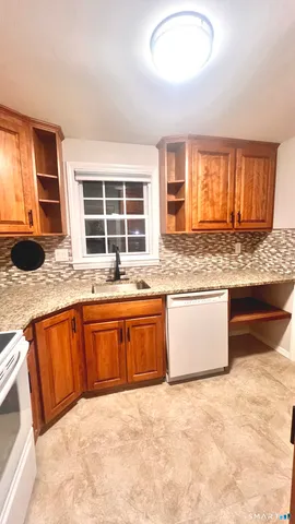 $1,800 | 17 Brickyard Road, Unit C, Farmington, CT 06032