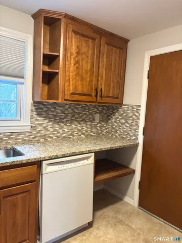 $1,800 | 17 Brickyard Road, Unit C, Farmington, CT 06032