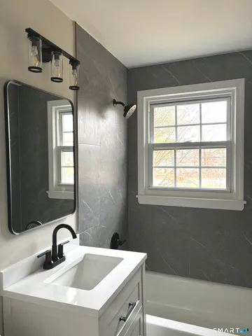 $1,800 | 17 Brickyard Road, Unit C, Farmington, CT 06032