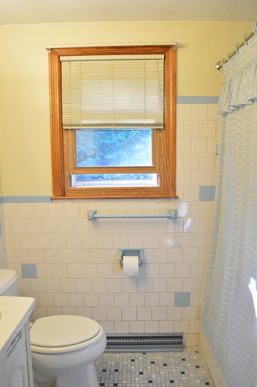 12 Saddleback Hill Road Bellingham, MA 02019 - Photo 11 of 19 Gallery Image 11