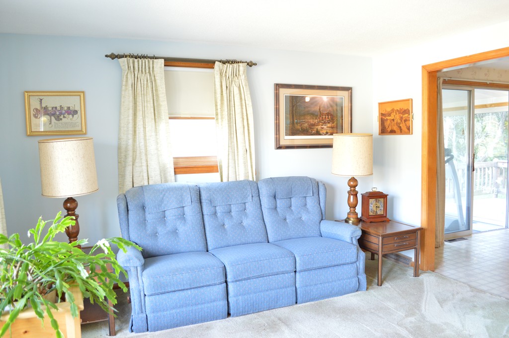 12 Saddleback Hill Road Bellingham, MA 02019 - Photo 4 of 19 Gallery Image 4