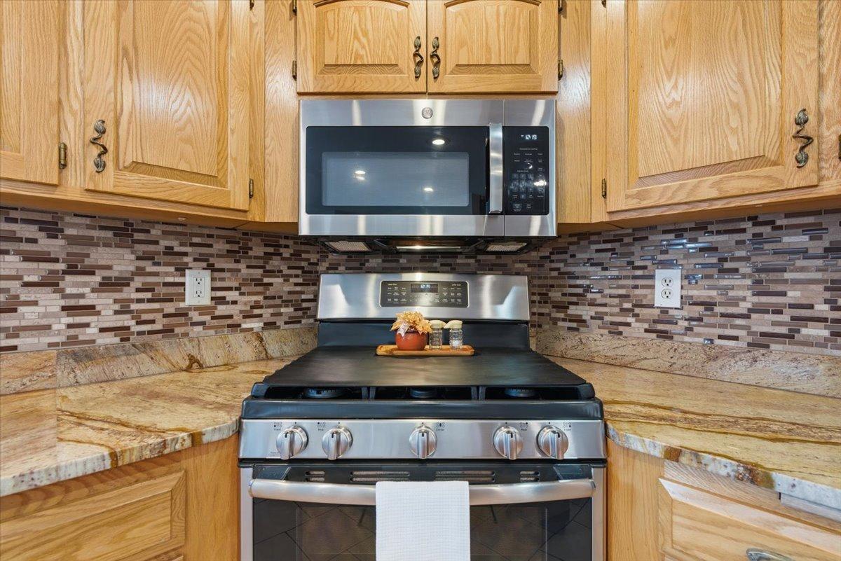 17892 Impala Path Lakeville, MN 55044 - Photo 13 of 75