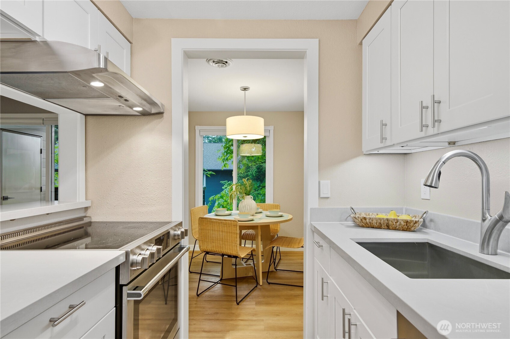 12219 Bel-Red Road, Unit D202 Bellevue, WA 98005 - Photo 7 of 18