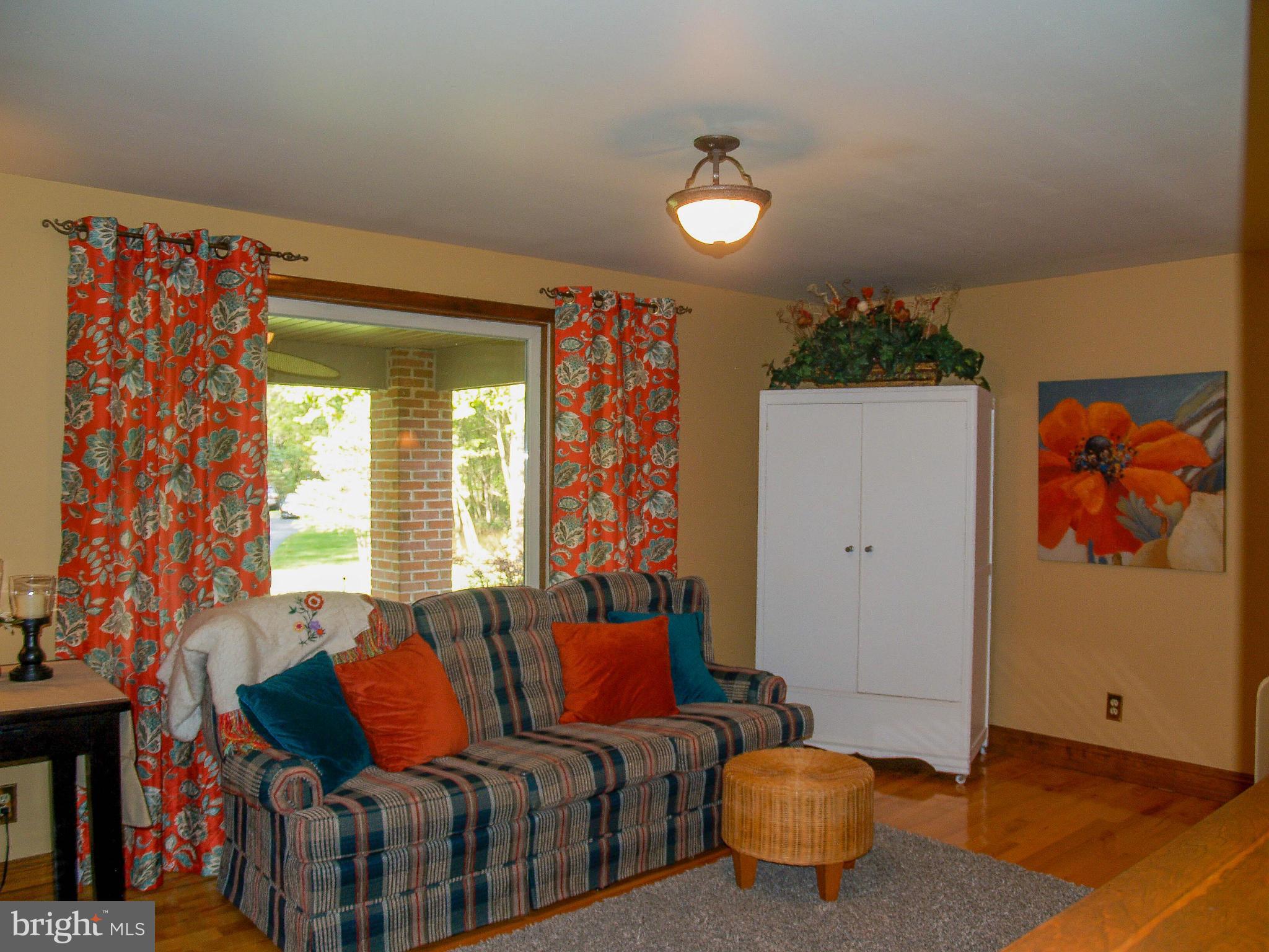 7926 Neck Road Williamsport, MD 21795 - Photo 14 of 30 Beautiful Office/Formal Sitting Room