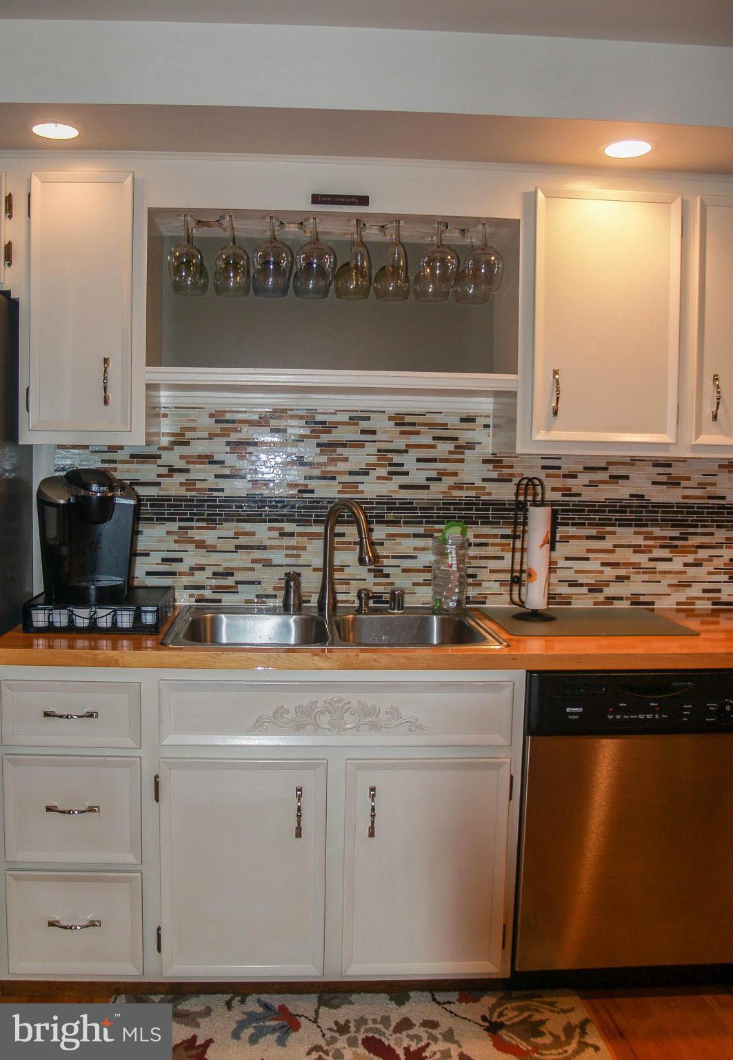 7926 Neck Road Williamsport, MD 21795 - Photo 8 of 30 Beautiful Kitchen w/ Custom Butcher Block Counters