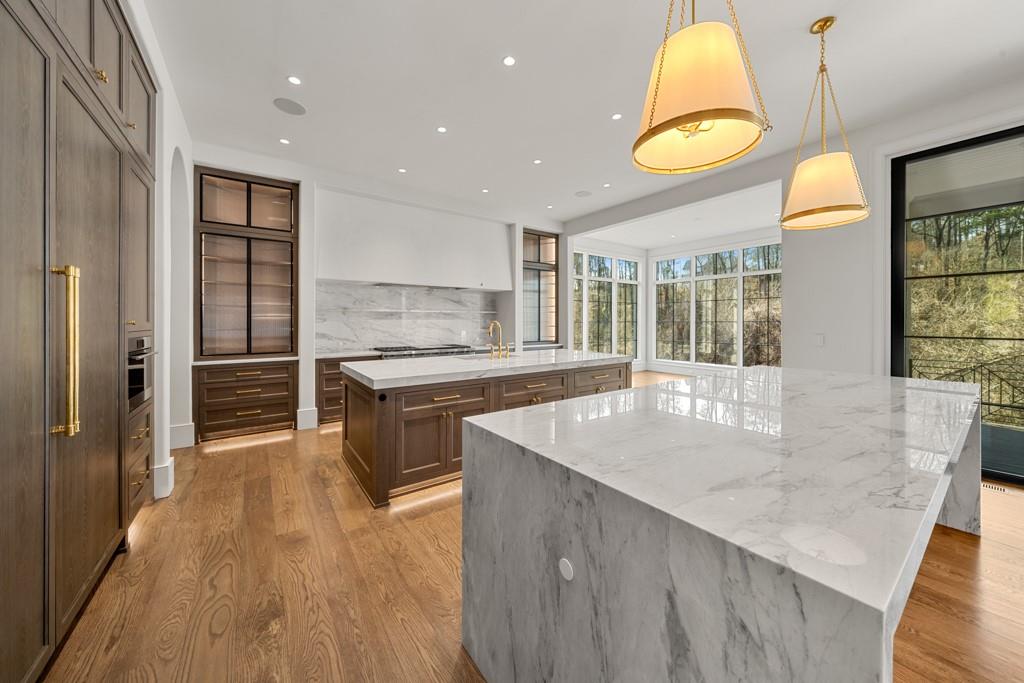 469 Emily Reed Lane Atlanta, GA 30342 - Photo 15 of 60