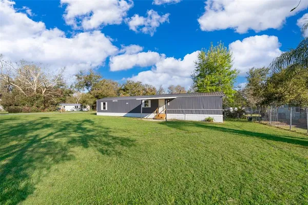 $1,500 | 101 Caroline Avenue, Lady Lake, FL 32159