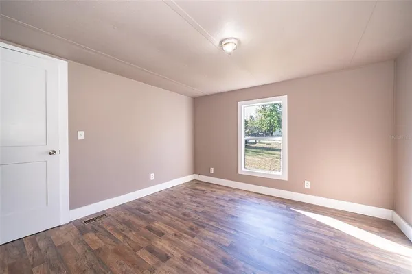 $1,500 | 101 Caroline Avenue, Lady Lake, FL 32159