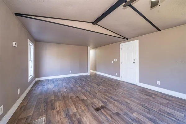 $1,500 | 101 Caroline Avenue, Lady Lake, FL 32159