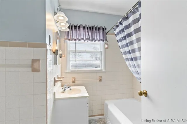 $189,000 | 2705 Lanier Drive, Madison, IN 47250