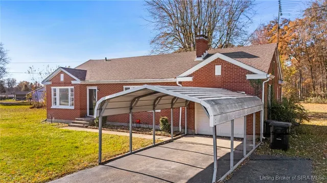 $189,000 | 2705 Lanier Drive, Madison, IN 47250