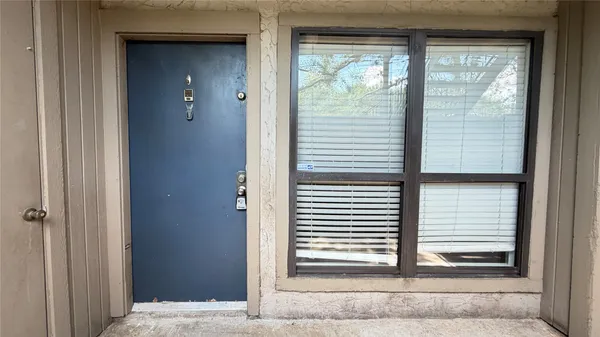 $1,400 | 5711 Sugar Hill Drive, Unit 39, Houston, TX 77057