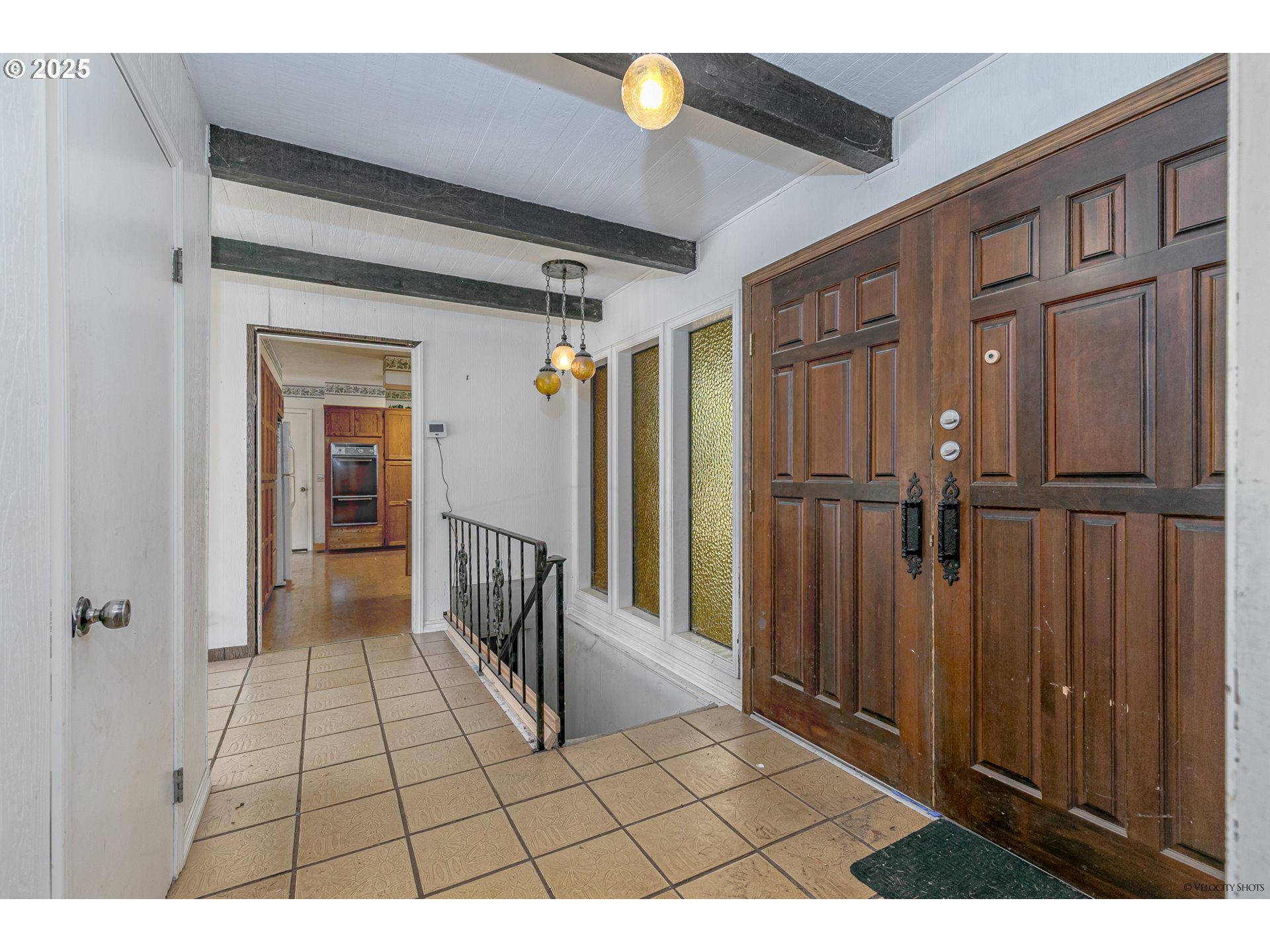 43232 Southeast Kleinsmith Road Sandy, OR 97055 - Photo 5 of 11 a view of a hallway