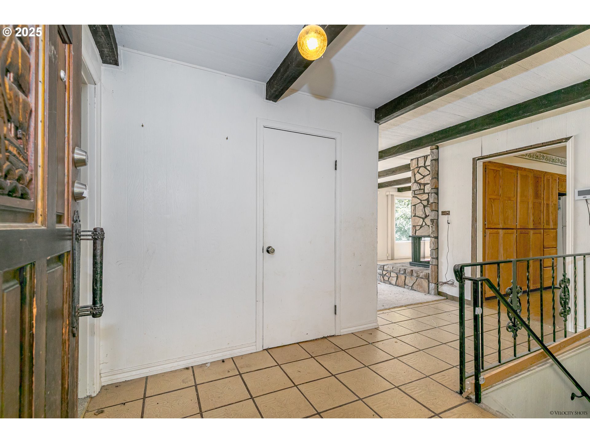 43232 Southeast Kleinsmith Road Sandy, OR 97055 - Photo 6 of 11 a view of an entryway