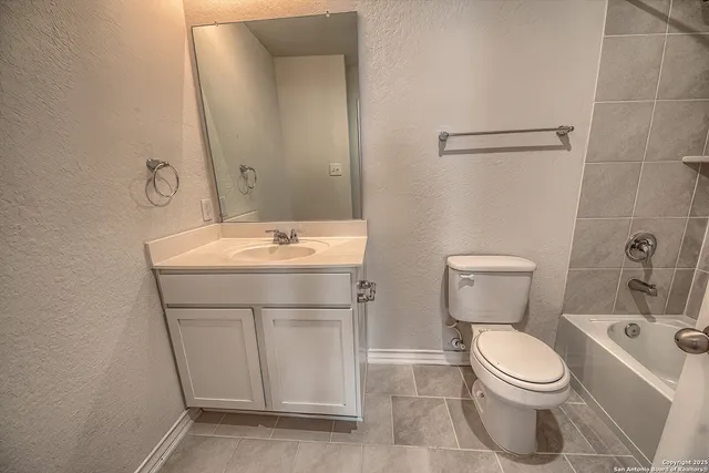 $2,375 | 4402 Chalk Flats, San Antonio, TX 78253