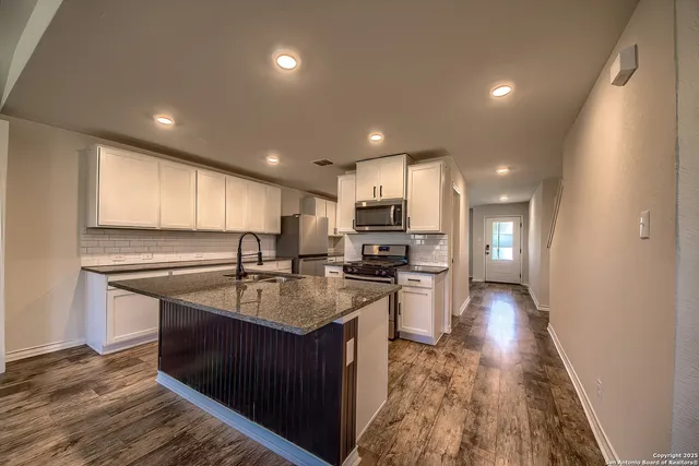 $2,375 | 4402 Chalk Flats, San Antonio, TX 78253