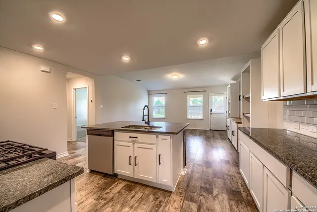 $2,375 | 4402 Chalk Flats, San Antonio, TX 78253