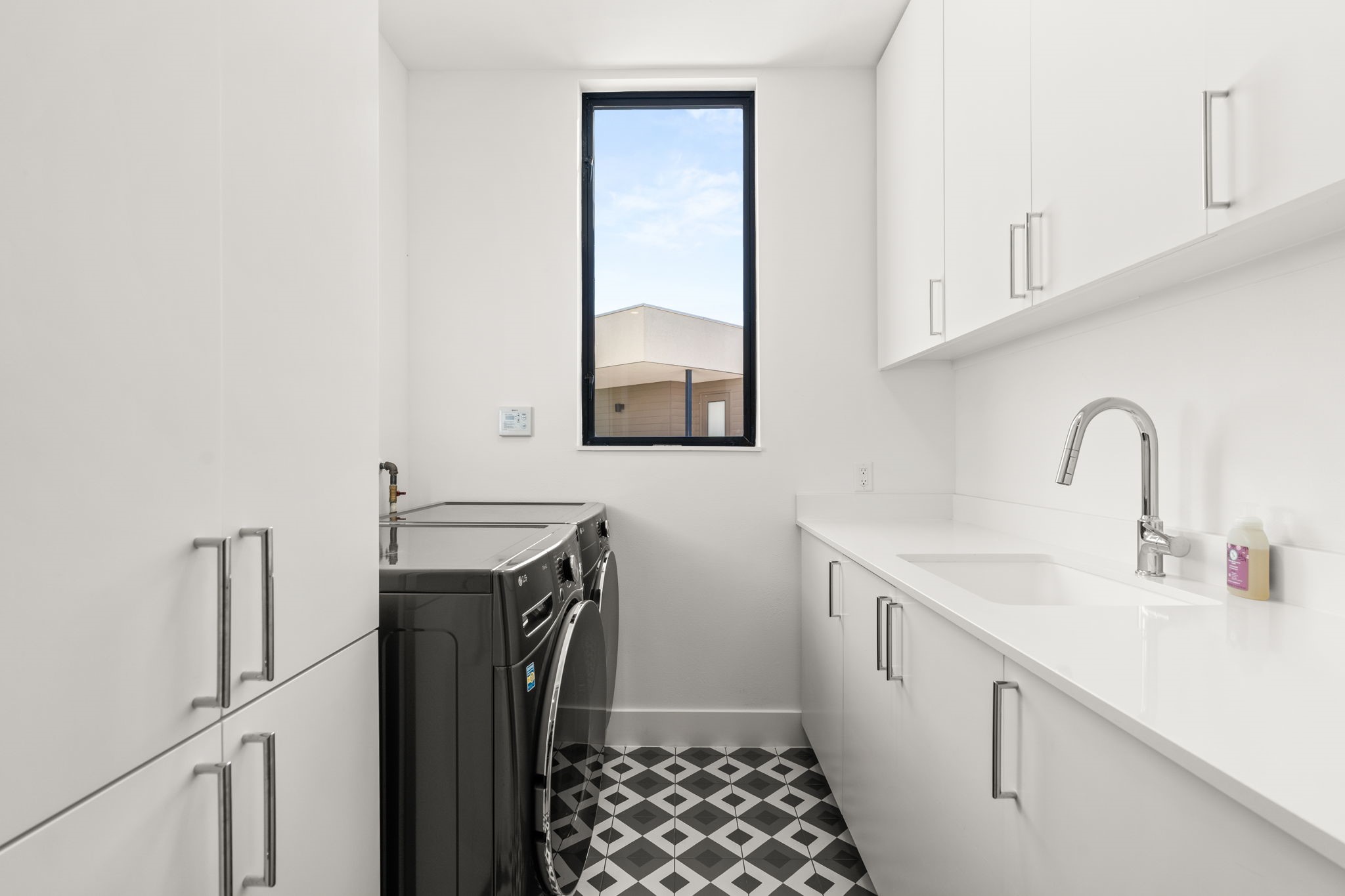 2524 Doc Reeves Street Austin, TX 78723 - Photo 19 of 40