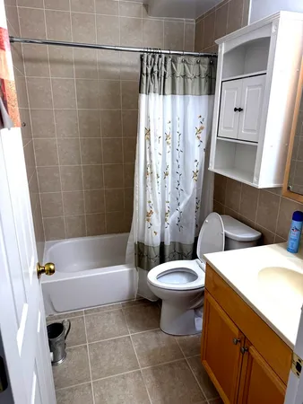$1,700 | 456 Spruce Drive, Unit 2B, Palatine, IL 60074