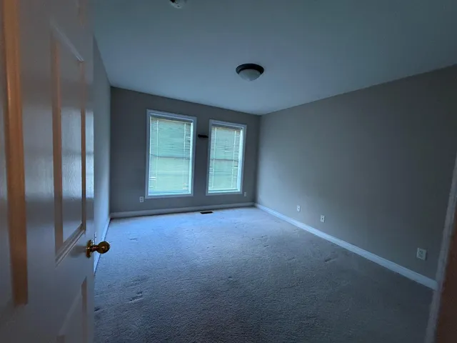 $2,200 | 5705 Hampshire Lane, Ypsilanti, MI 48197