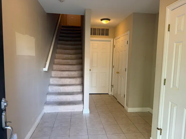 $2,200 | 5705 Hampshire Lane, Ypsilanti, MI 48197