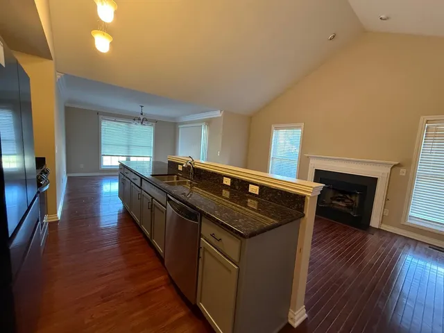 $2,200 | 5705 Hampshire Lane, Ypsilanti, MI 48197