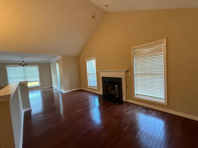 $2,200 | 5705 Hampshire Lane, Ypsilanti, MI 48197