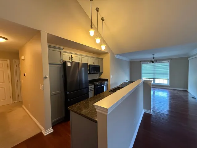 $2,200 | 5705 Hampshire Lane, Ypsilanti, MI 48197