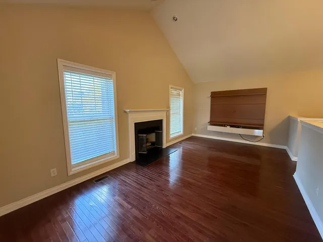 $2,200 | 5705 Hampshire Lane, Ypsilanti, MI 48197