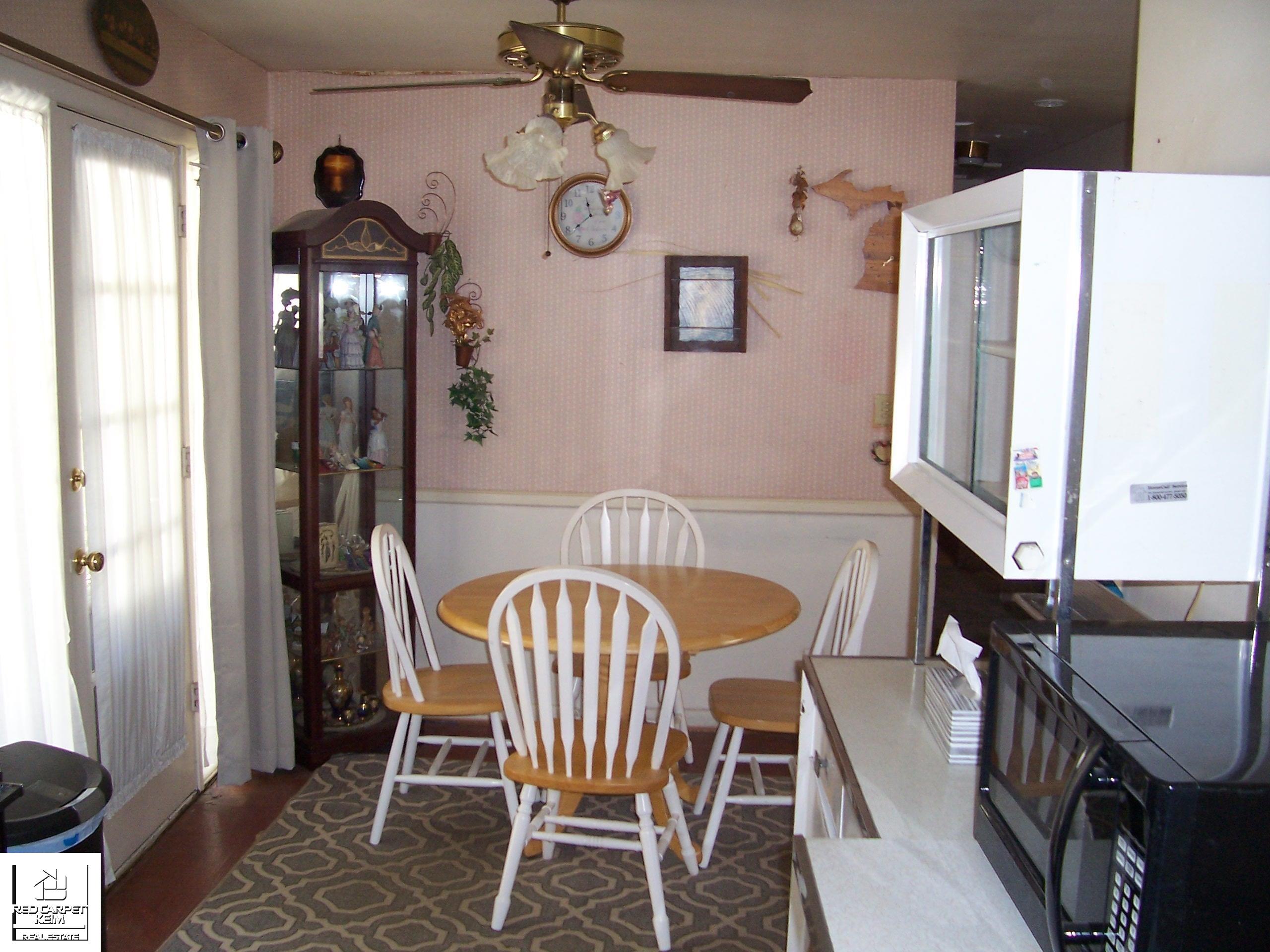 127 East River Road Flushing, MI 48433 - Photo 11 of 20