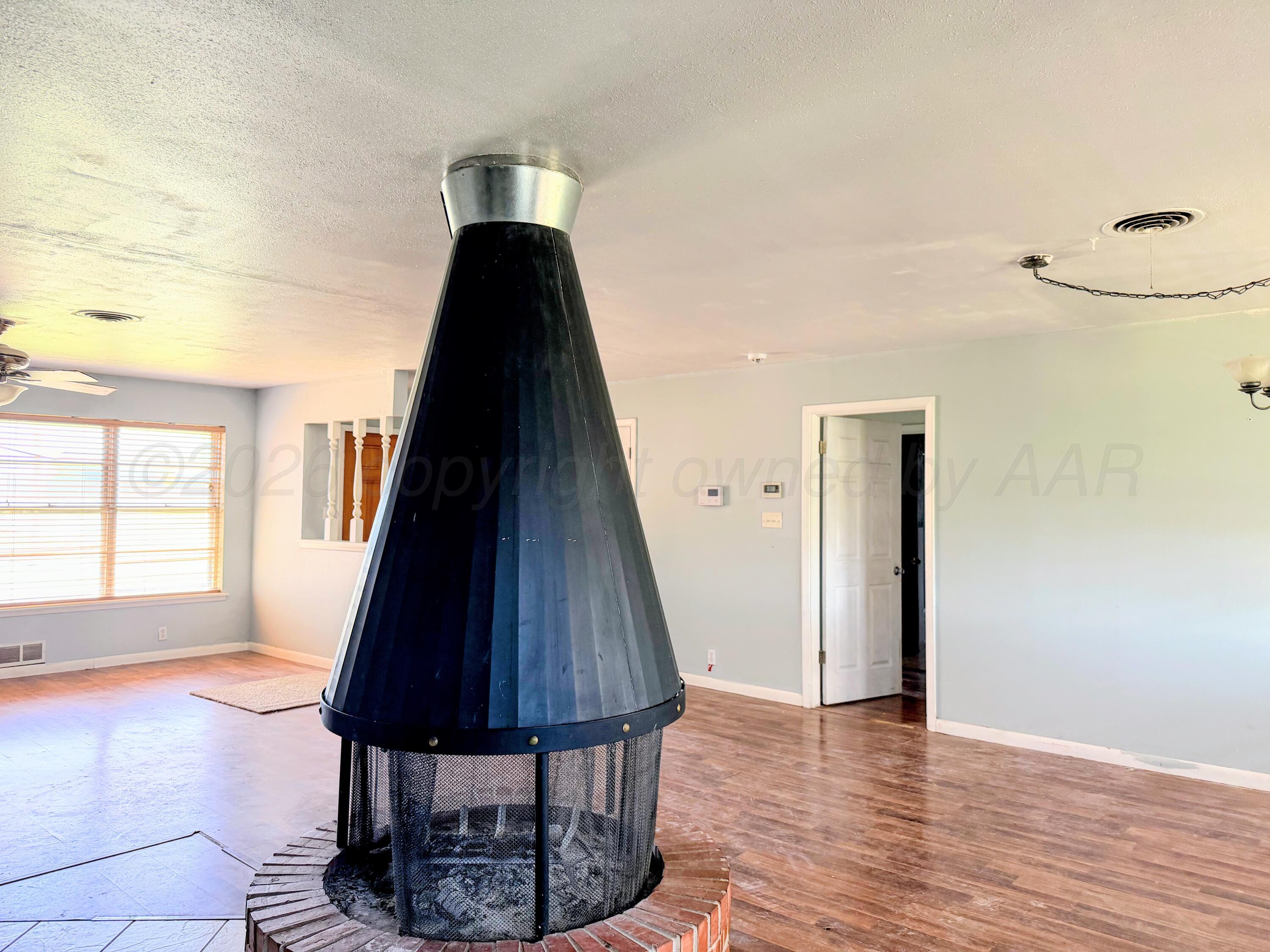 1010 Northwestern Street Perryton, TX 79070 - Photo 12 of 32 1010 NORTHWESTERN FIREPLACE